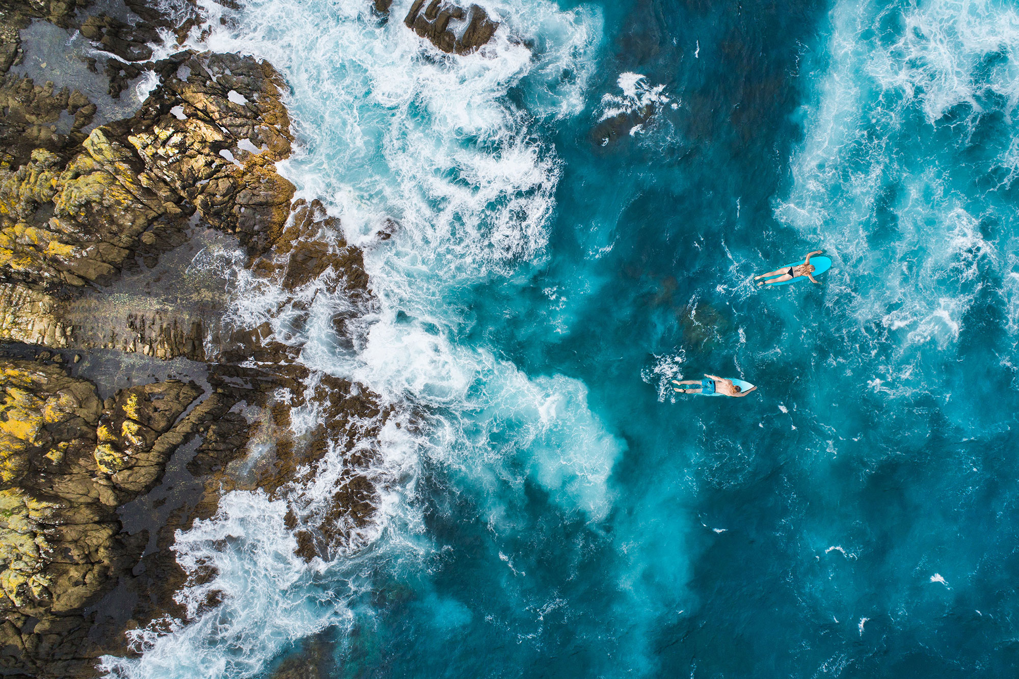 Aerial_View_Surfers