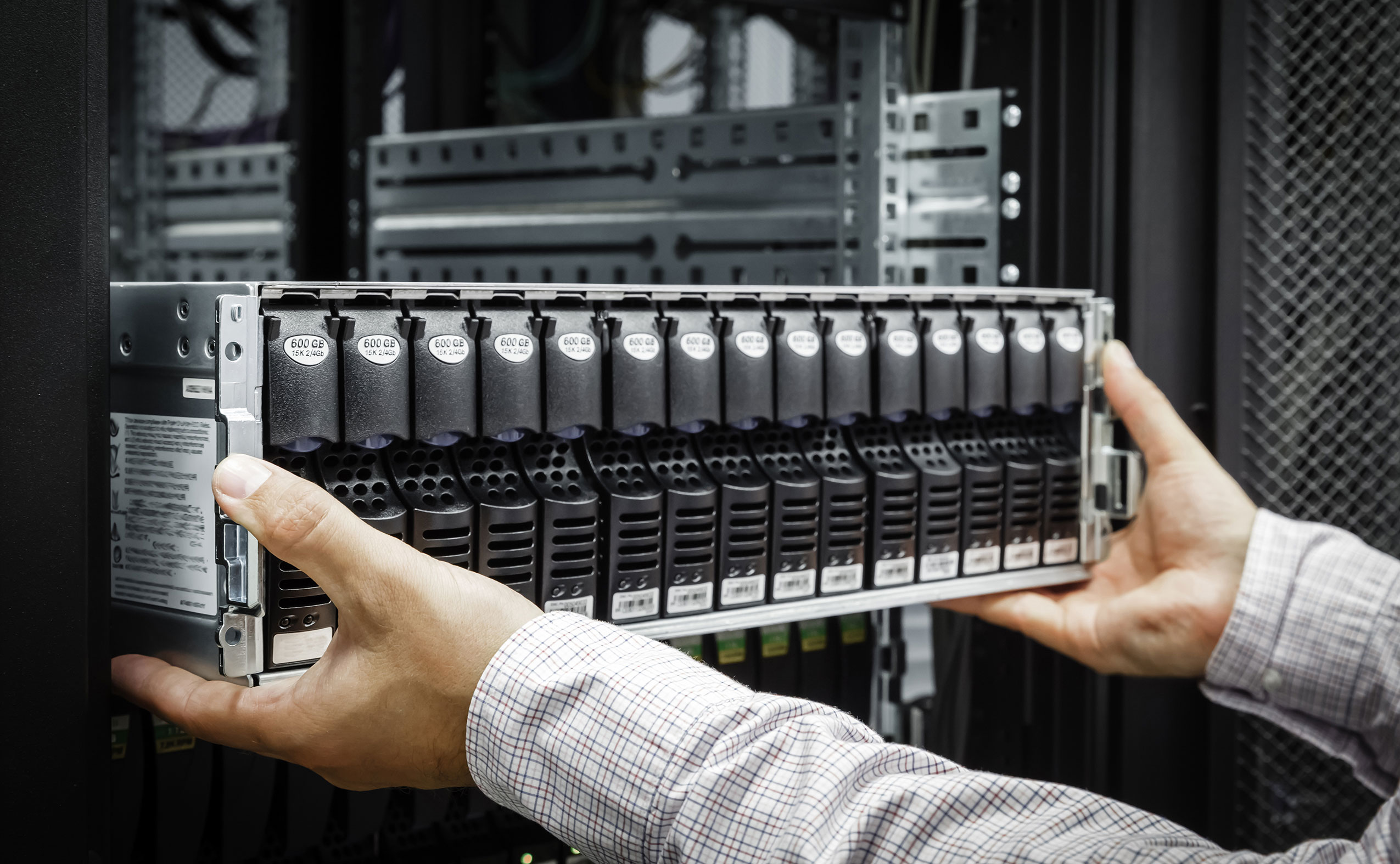 Storage_System_Rack_in_Data_Center